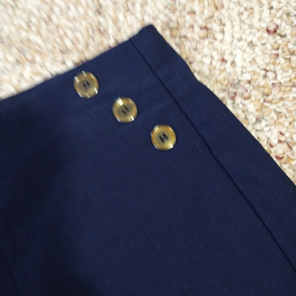 Size S Adrene high-waisted dark navy blue shorts - Picture 3 of 12